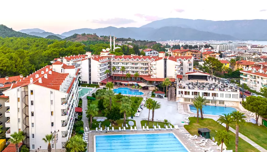 کلاب پینتا مارماریس